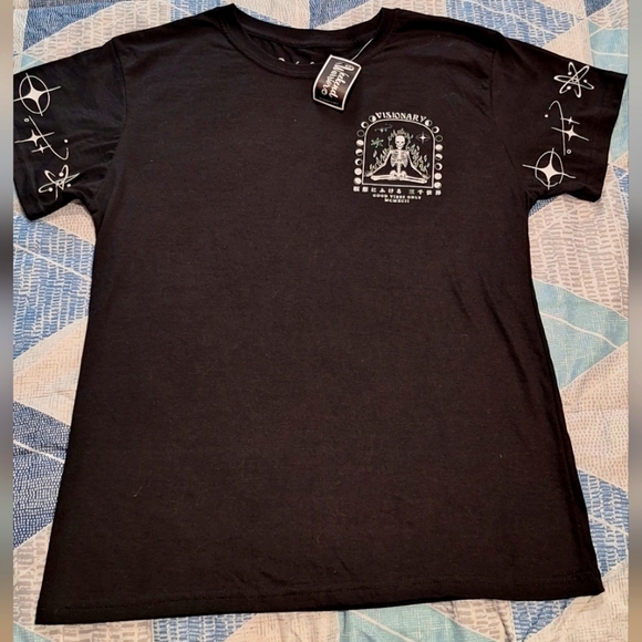 Weekend warriors T shirt Nwt - Picture 1 of 10